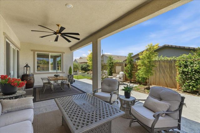 1384 Red Lake Way, Lincoln, CA 95648