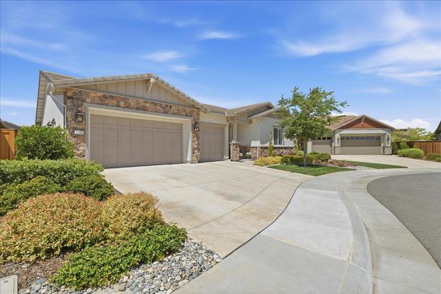 1384 Red Lake Way, Lincoln, CA 95648