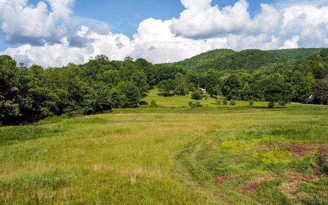 239 Glenn Elliott Road, Suches, GA 30572