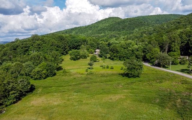 239 Glenn Elliott Road, Suches, GA 30572