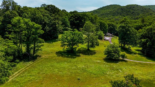 239 Glenn Elliott Road, Suches, GA 30572