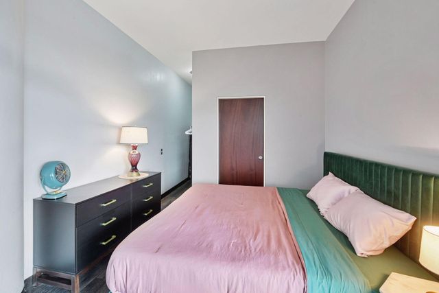 5601 Smetana Drive 418, Minnetonka, MN 55343