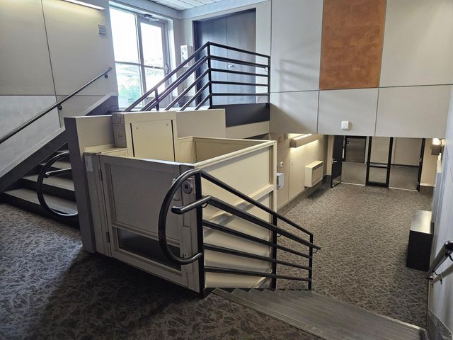 5601 Smetana Drive 418, Minnetonka, MN 55343