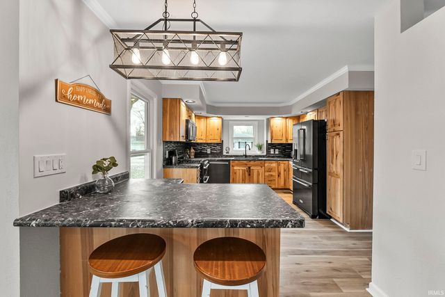 1507 W Lincoln Avenue, Goshen, IN 46526