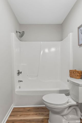 1507 W Lincoln Avenue, Goshen, IN 46526