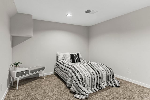 1507 W Lincoln Avenue, Goshen, IN 46526