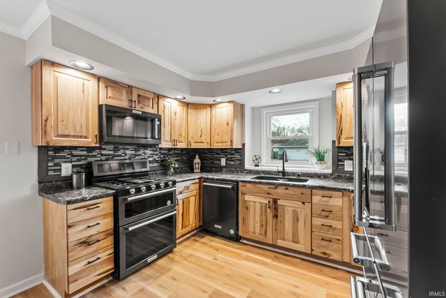 1507 W Lincoln Avenue, Goshen, IN 46526