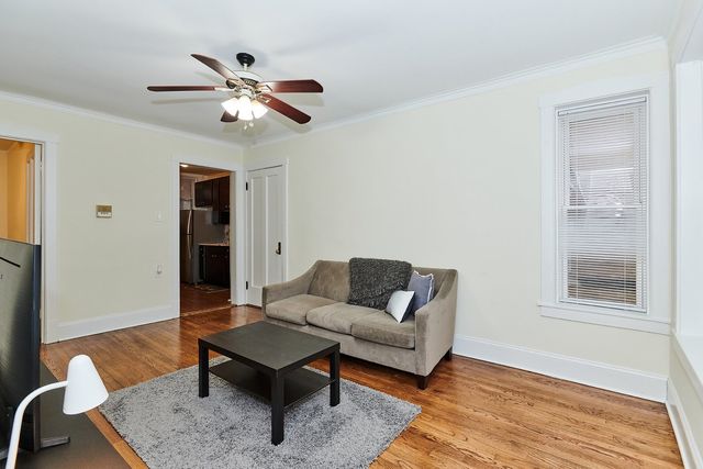 2536 W Thorndale Avenue 1, Chicago, IL 60659