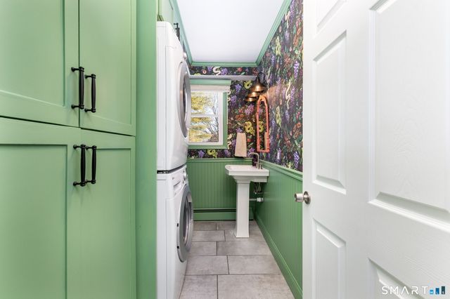 74 Tariffville Road, Bloomfield, CT 06002