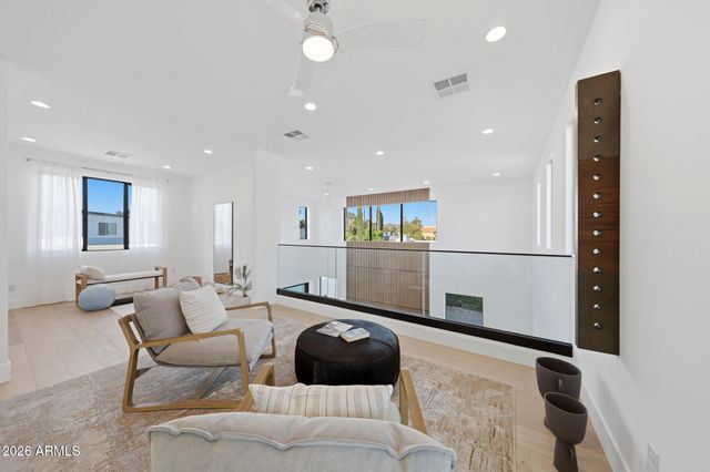 100 W Northern Avenue 6, Phoenix, AZ 85021