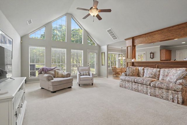 9279 Black Oak Lane, Sand Springs, OK 74063