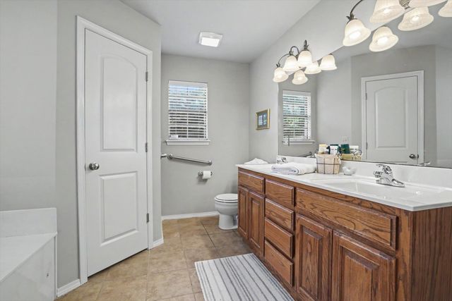 9279 Black Oak Lane, Sand Springs, OK 74063
