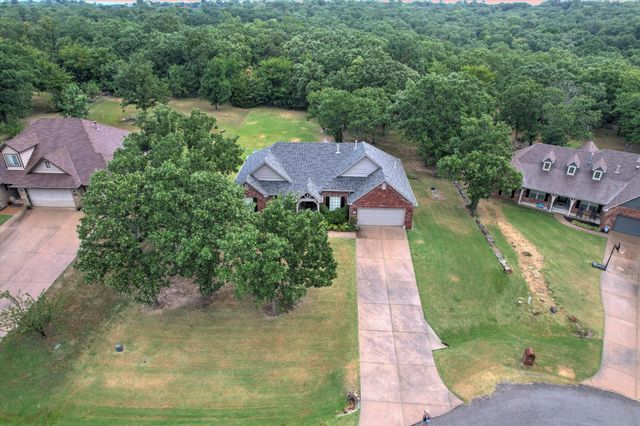 9279 Black Oak Lane, Sand Springs, OK 74063
