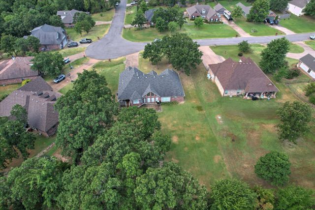 9279 Black Oak Lane, Sand Springs, OK 74063