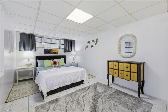 2261 11th ST N, Naples, FL 34103