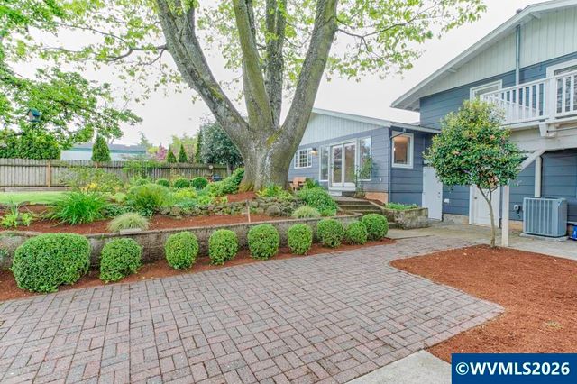 2686 Mountain View Dr S, Salem, OR 97302