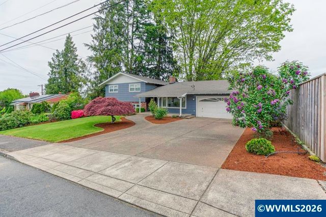 2686 Mountain View Dr S, Salem, OR 97302