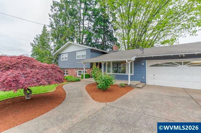2686 Mountain View Dr S, Salem, OR 97302
