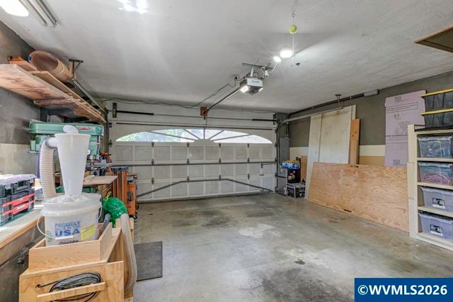 2686 Mountain View Dr S, Salem, OR 97302