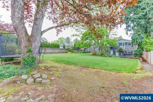 2686 Mountain View Dr S, Salem, OR 97302