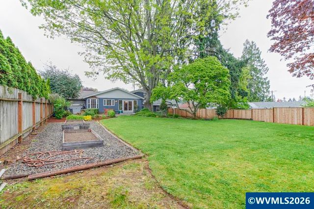2686 Mountain View Dr S, Salem, OR 97302