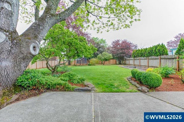 2686 Mountain View Dr S, Salem, OR 97302
