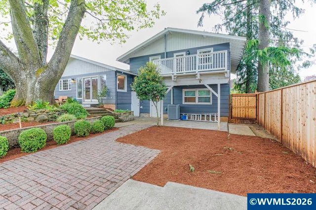 2686 Mountain View Dr S, Salem, OR 97302