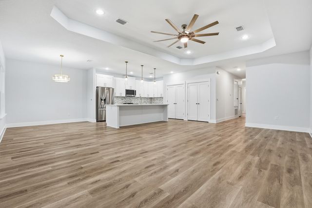 15 Plew Avenue, Shalimar, FL 32579