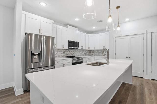 15 Plew Avenue, Shalimar, FL 32579