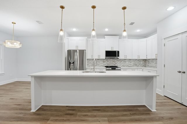 15 Plew Avenue, Shalimar, FL 32579