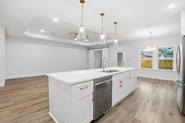 15 Plew Avenue, Shalimar, FL 32579