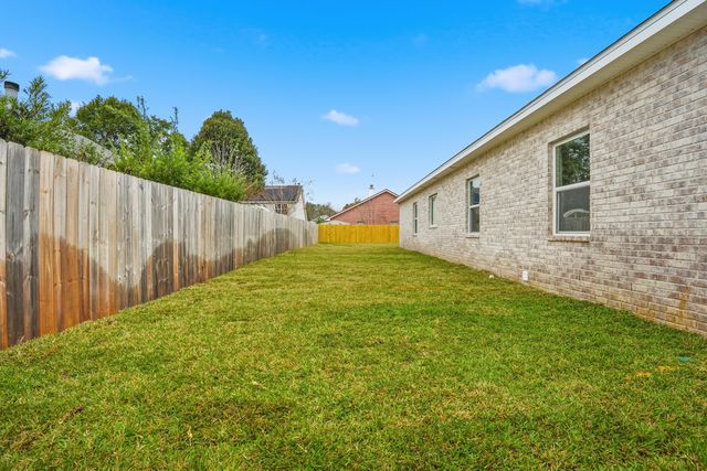 15 Plew Avenue, Shalimar, FL 32579