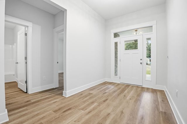 15 Plew Avenue, Shalimar, FL 32579