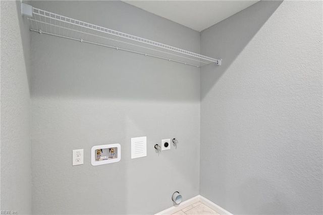 437 Wellons ST, Suffolk, VA 23434