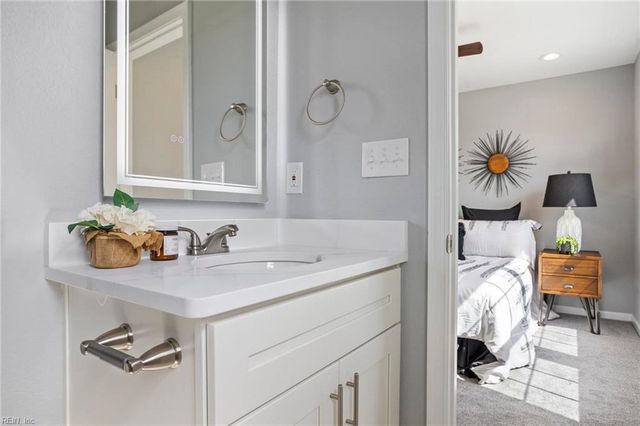 437 Wellons ST, Suffolk, VA 23434