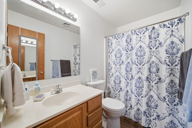 651 SE Dovetail Road 7, Grimes, IA 50111