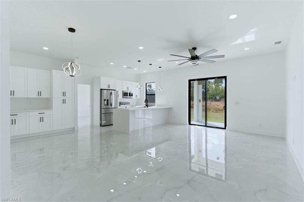 2913 24th ST W, LEHIGH ACRES, FL 33976 — photo 3