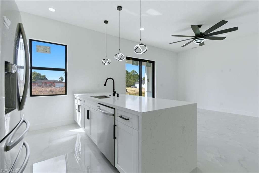 2913 24th ST W, LEHIGH ACRES, FL 33976 — photo 5