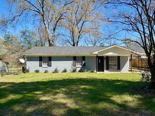 2206 Addiebelle St., Marshall, TX 75672