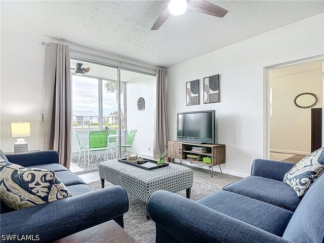 4613 SE 5th AVE 108, Cape Coral, FL 33904