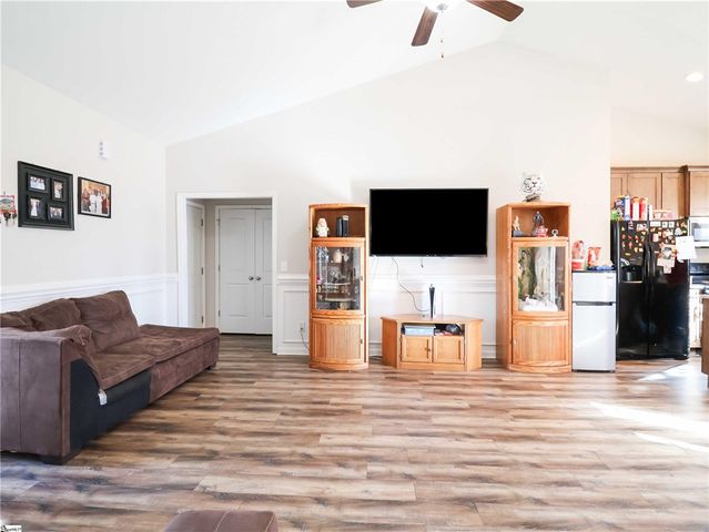 111 Academy Drive, Pickens, SC 29671