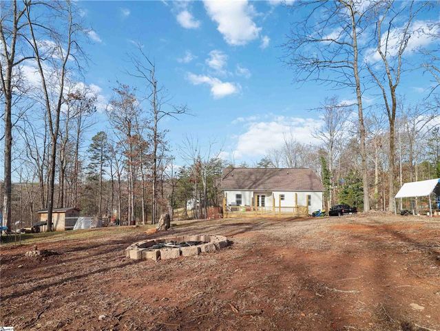 111 Academy Drive, Pickens, SC 29671