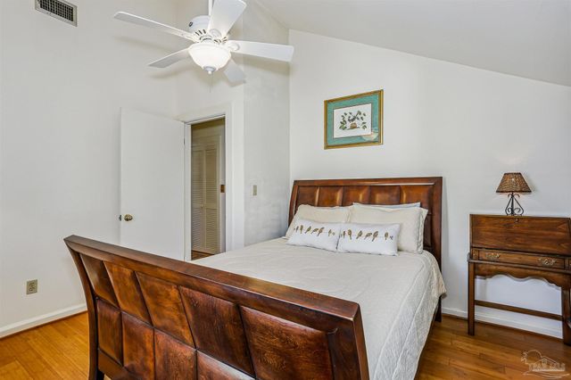 2653 Del Mar Dr, Gulf Breeze, FL 32563