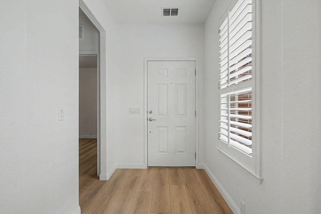 7881 Hogan Court, Frisco, TX 75036 — photo 4