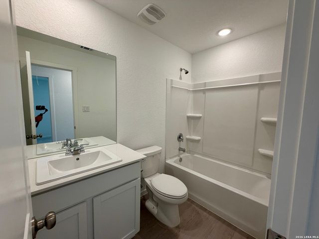 6707 Chert Chase, Elmendorf, TX 78263