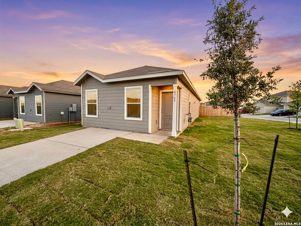 6707 Chert Chase, Elmendorf, TX 78263