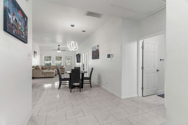 2810 19th Street, Fort Worth, TX 76106