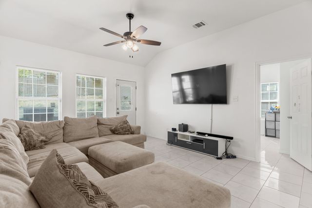 2810 19th Street, Fort Worth, TX 76106