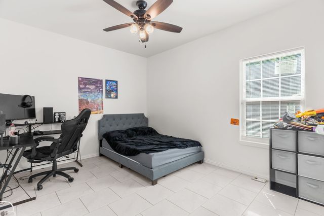 2810 19th Street, Fort Worth, TX 76106
