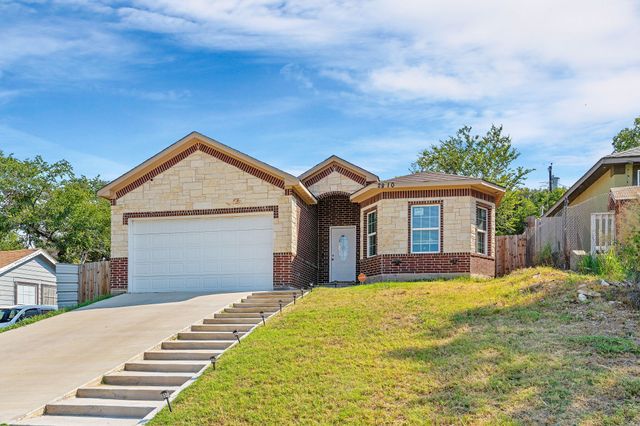 2810 19th Street, Fort Worth, TX 76106
